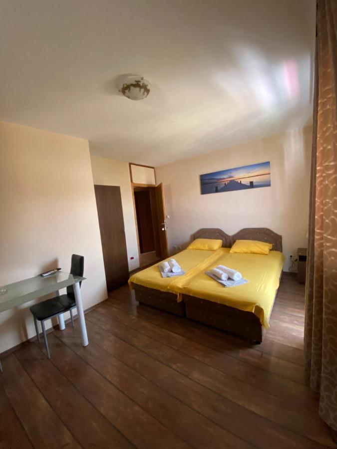 Apartments And Rooms Grande Casa Bar Exterior foto